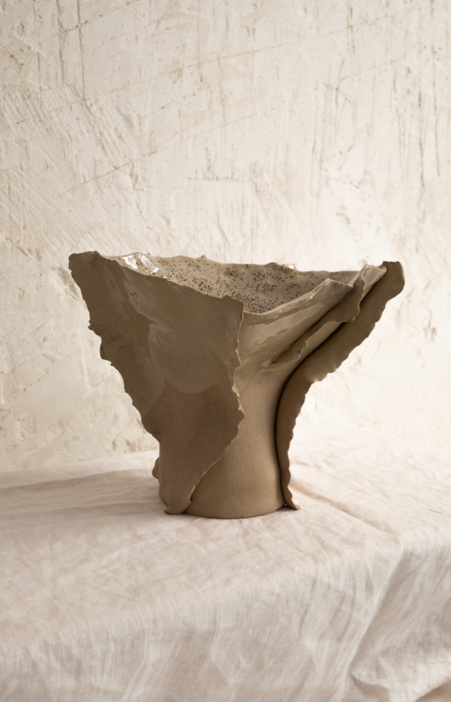 Petalo Bajo Flower Vase