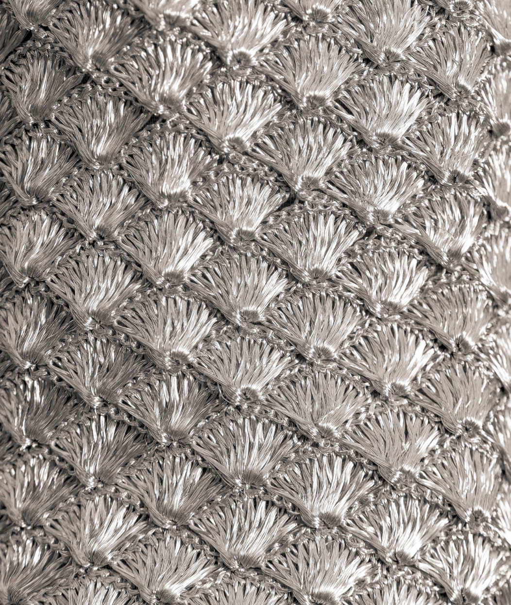 SEASHELL CLUTCH SILVER