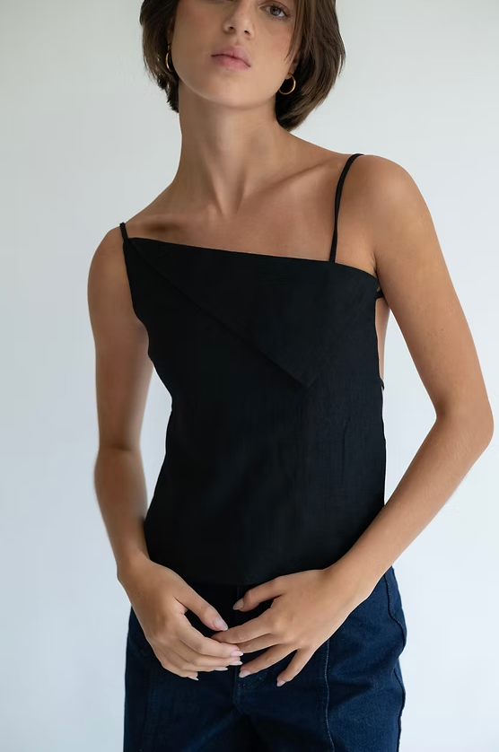(pera linen) top